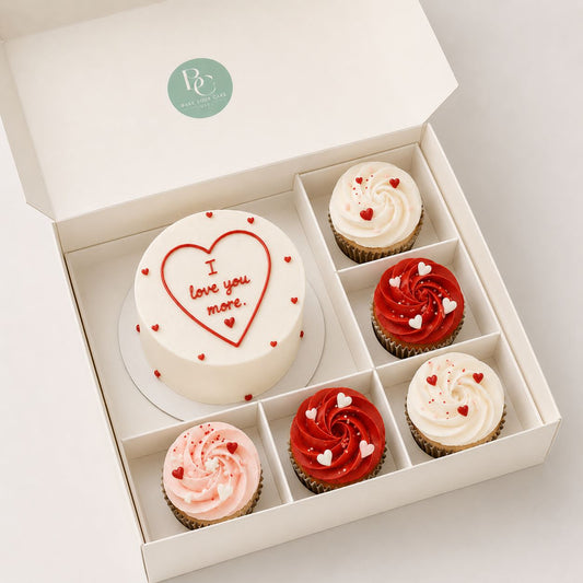 Mini Cake with 5 Cupcakes