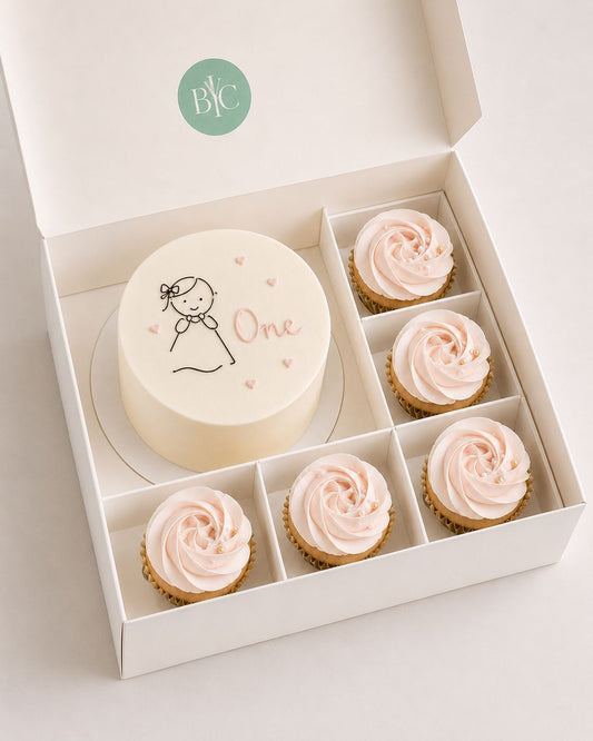 Mini Cake with 5 Cupcakes